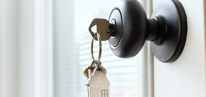 Bifold Door Knob Replacement in Adelanto, California